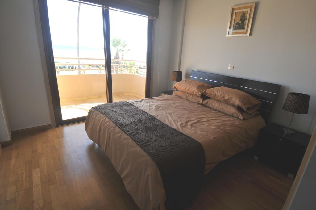 Ithaki Phinikoudes Apartment No. 201 Larnaca Chambre photo